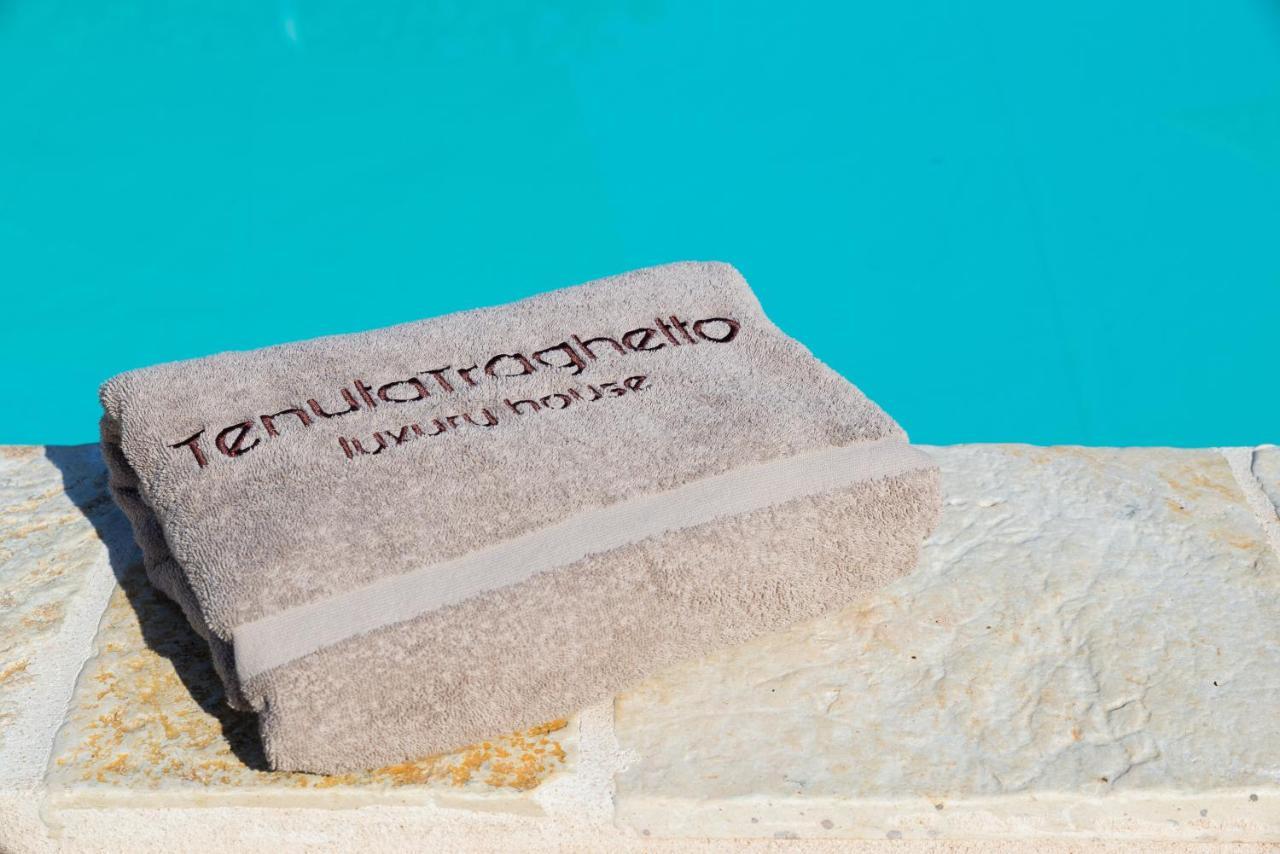 Tenuta Traghetto Ostuni Ngoại thất bức ảnh