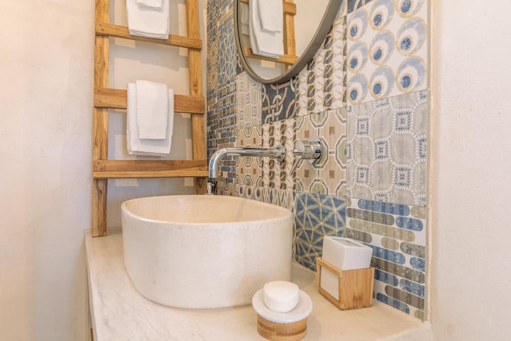 Tenuta Traghetto Ostuni Ngoại thất bức ảnh